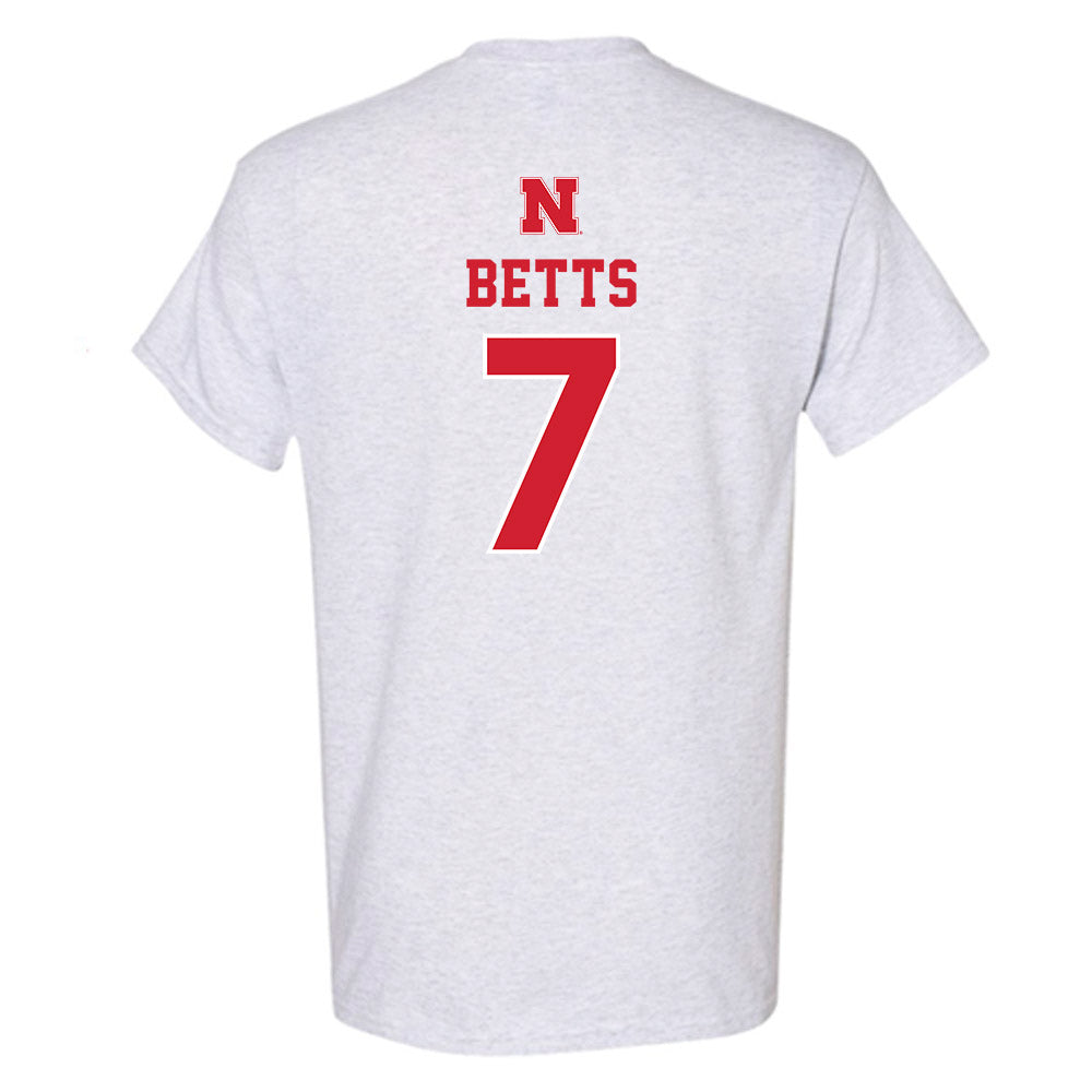Nebraska - NCAA Men's Basketball : Kadyn Betts - Classic Shersey T-Shirt-1