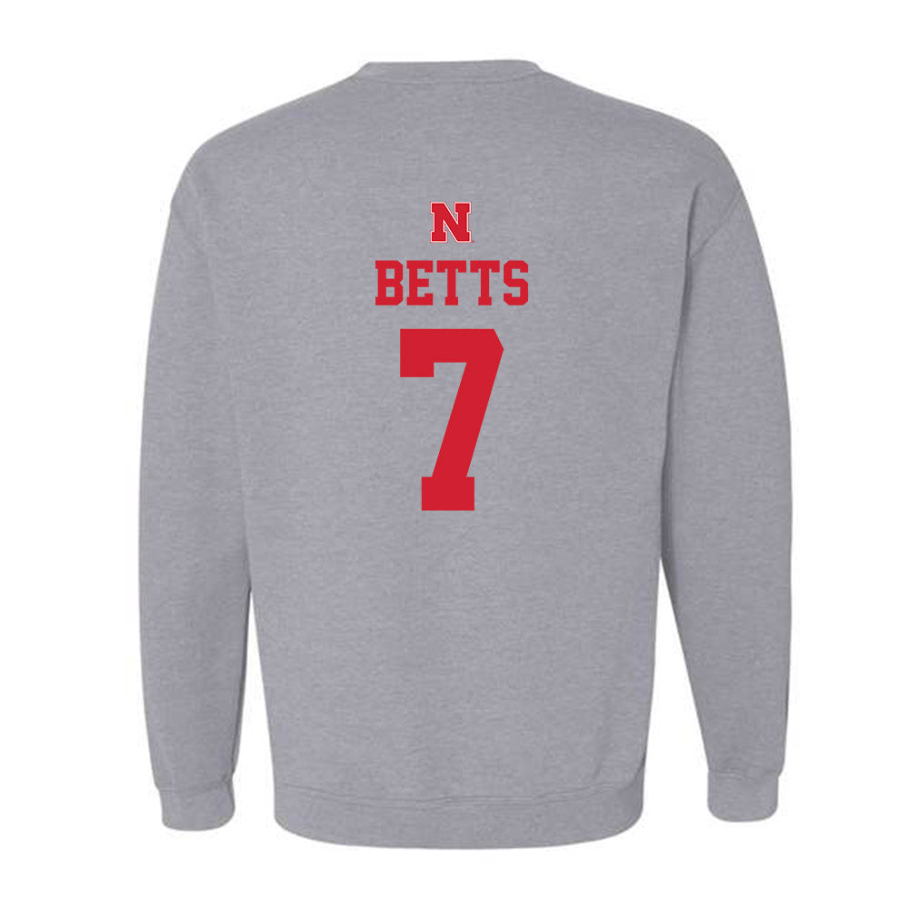 Nebraska - NCAA Men's Basketball : Kadyn Betts - Sports Shersey Crewneck Sweatshirt-1