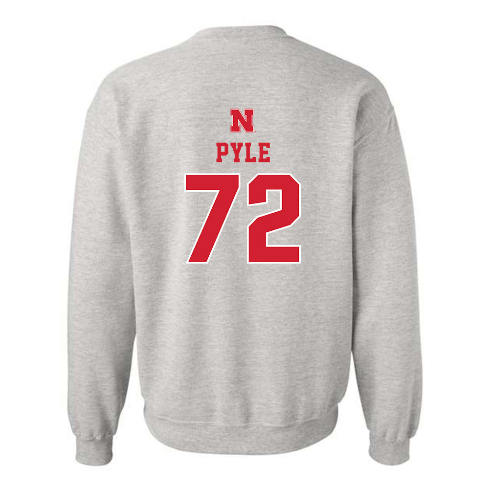 Nebraska - NCAA Football : Gibson Pyle - Classic Shersey Crewneck Sweatshirt-1