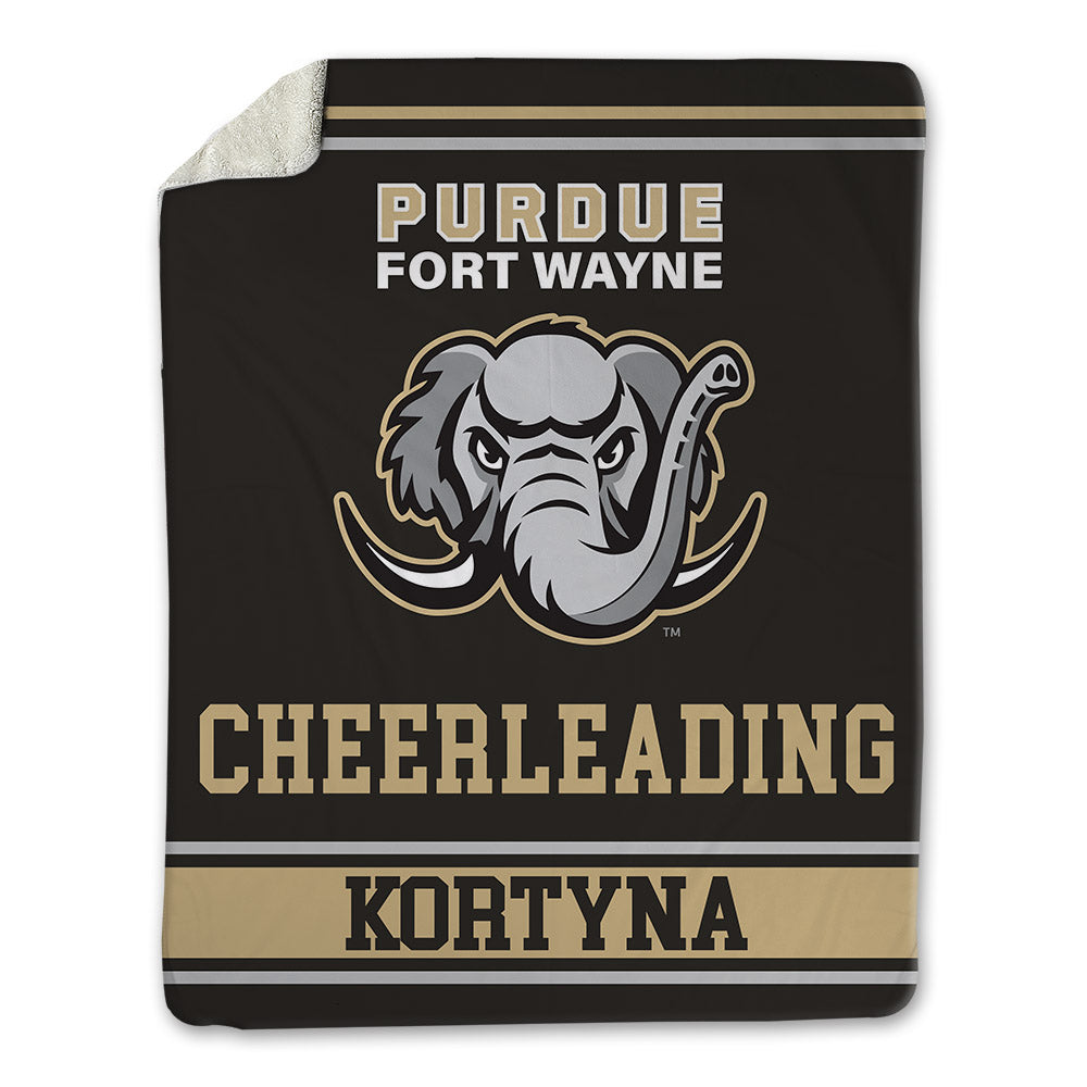 PFW - NCAA Cheerleading : Victoria Kortyna - Blanket-0