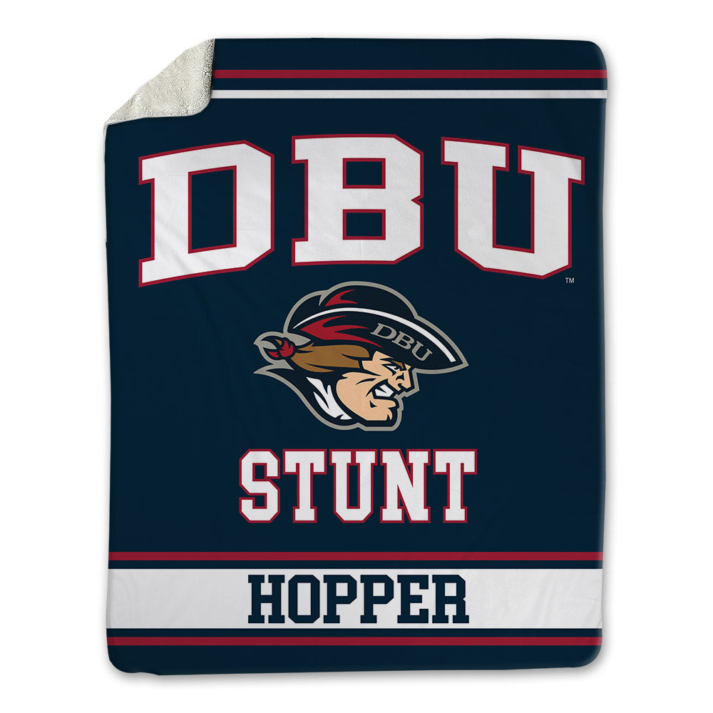 Dallas Baptist - NCAA Stunt : Kate Hopper - Blanket-0