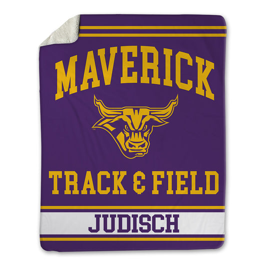 Minn. St. - NCAA Women's Track & Field : Chloe Judisch - Blanket-0