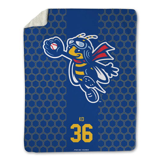 Ontario Tower Buzzers - MILB Baseball : Ching-Hsien Ko - Blanket-0