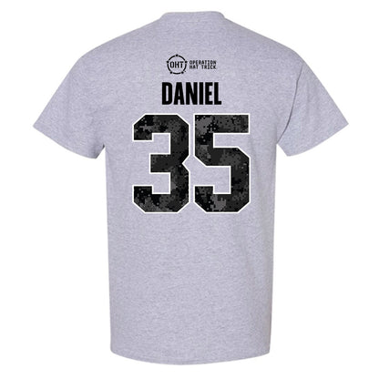 Vanderbilt - NCAA Football : Payne Daniel - T-Shirt-1